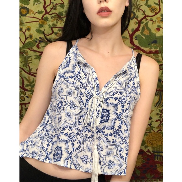 Me to We Tops - 🔴SALE Cute Boho Blue & White Crop Top!🔴